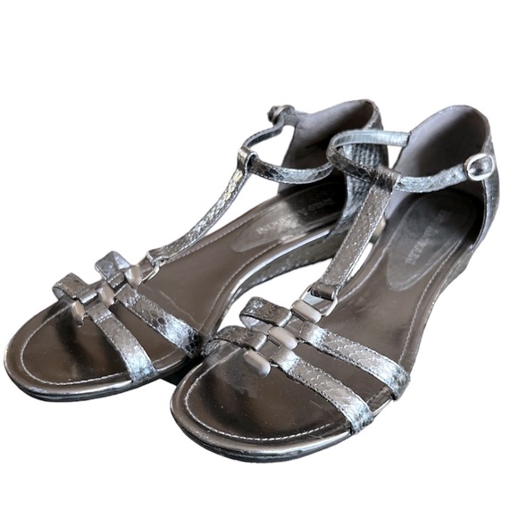 ENZO ANGIOLINI Women’s Metallic gray Snakeskin Sandals size 5.5 - Picture 1 of 17